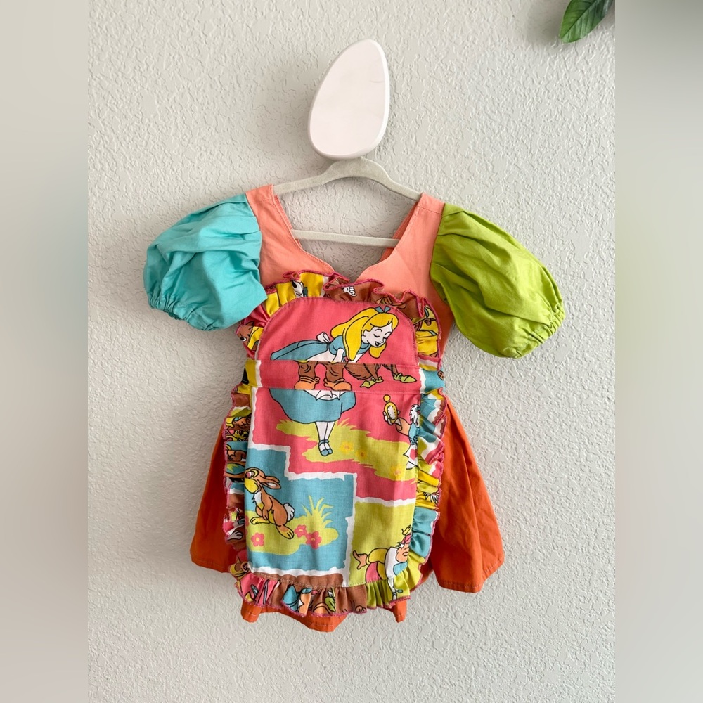 Liboosha Apron Dress Vintage Alice in Wondeland